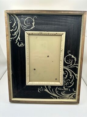Pier 1 Black and Cream Decorative Photo Frame